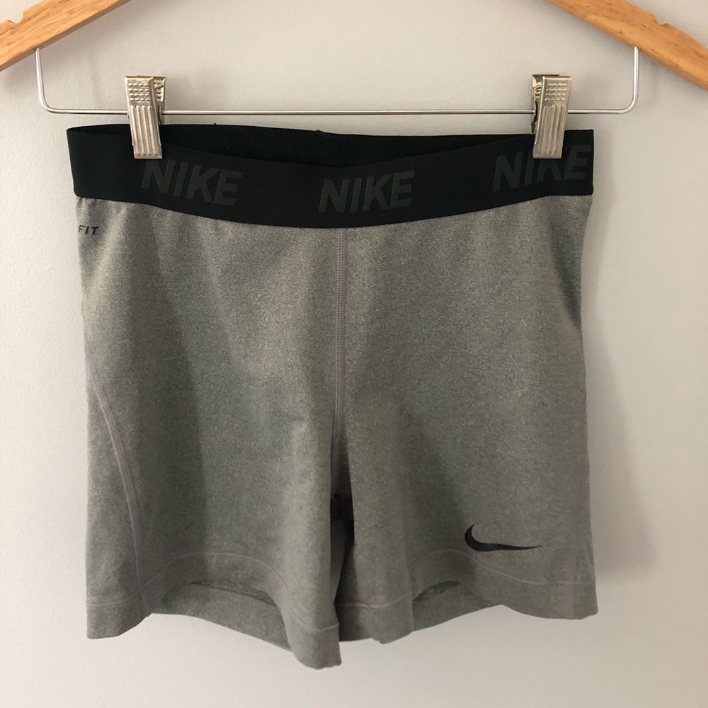 Gray Nike Pro Short - Picture 1 of 2